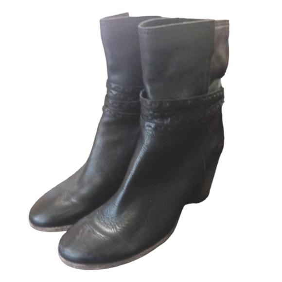 Frye Naomi Black Leather Ankle Boot Braided Rope Detail Round Toe Size 9 - Picture 11 of 11